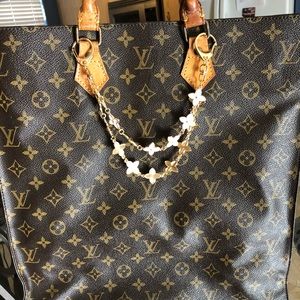 Authentic Louis Vuitton Sac Plat